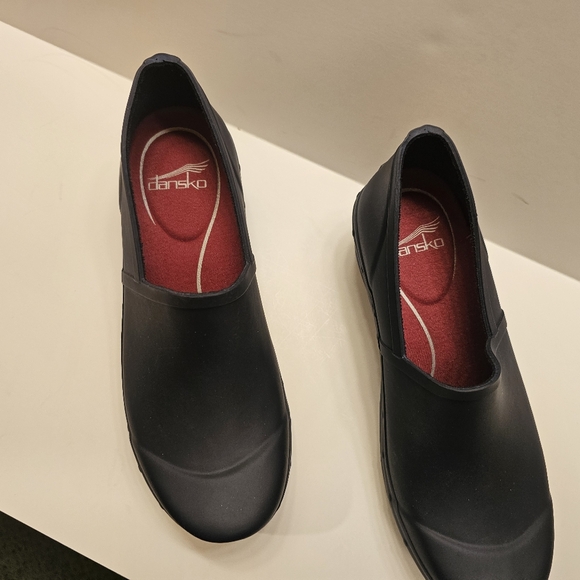 Women's Navy Slip-On Clogs - Picture 3 of 9